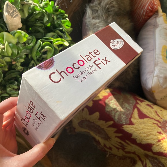 ThinkFun Chocolate Fix Sudoko Style Logic Game - 80 Challenges TikTok - Picture 2 of 9